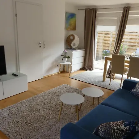 Apartment Top-2 In Mit Terrasse *
