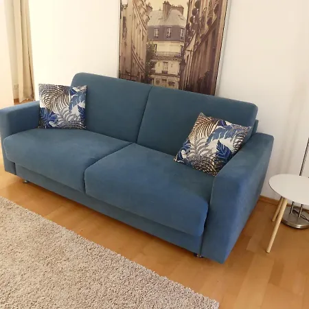 Top-2 In Mit Terrasse