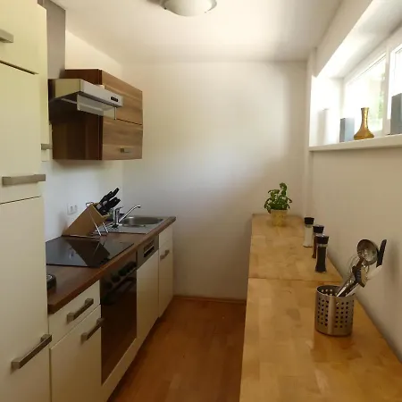 Top-2 In Mit Terrasse Appartement *