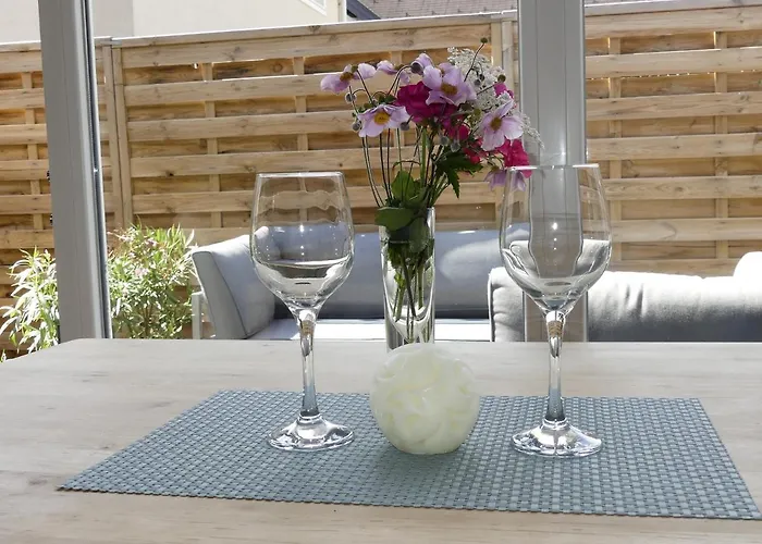 Top-2 In Mit Terrasse